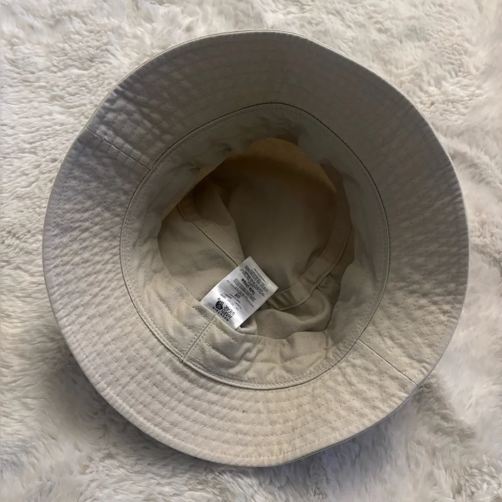 New With Tags! Mountain Hardware Packable Crushable Khaki Wander Pass Bucket Hat